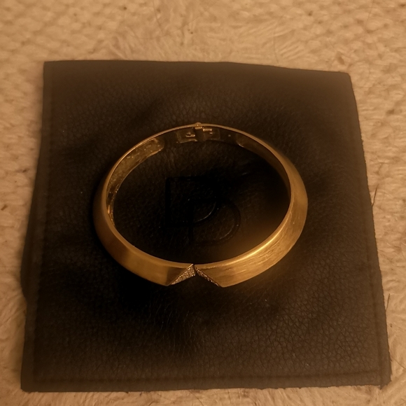 Canadian designer jewellery - Picture 2 of 2